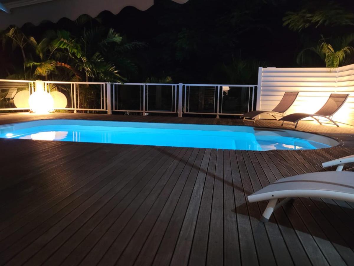 Villa Ste Marthe Avec Piscine, Grande Terrasse, Jardin Intime Et Citerne D'Eau 생프랑수아 외부 사진