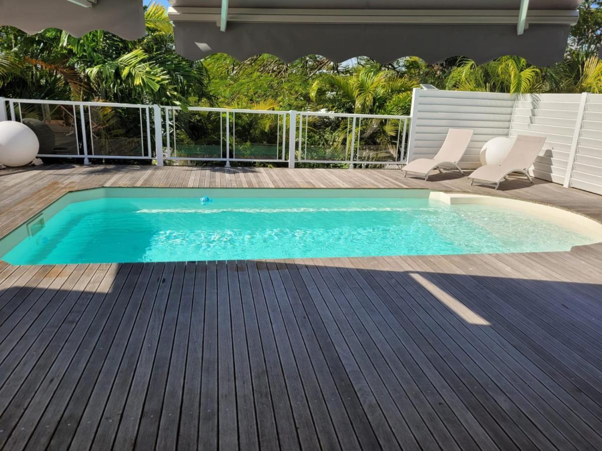 Villa Ste Marthe Avec Piscine, Grande Terrasse, Jardin Intime Et Citerne D'Eau 생프랑수아 외부 사진